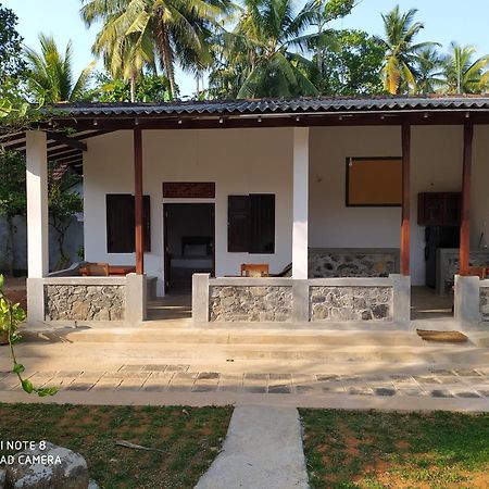 Priyanka Villa Bentota Exterior photo